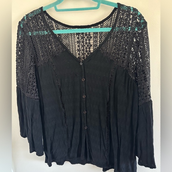 Farysays Women’s Top Lace CrochetV Neck Casual Loose Blouse - Picture 9 of 9